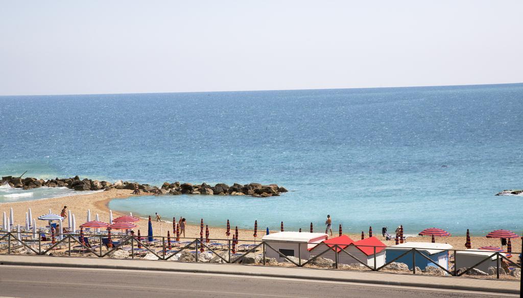 Hotel Giannino Porto Recanati Εξωτερικό φωτογραφία